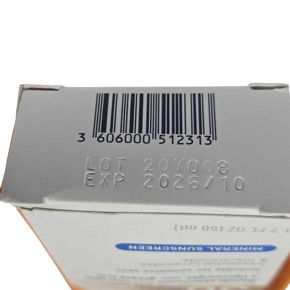 CeraVe Hydrating Mineral Sunscreen SPF 30 Medium Sheer Tint 1.7oz EX 2026 3 Pack - Picture 4 of 10